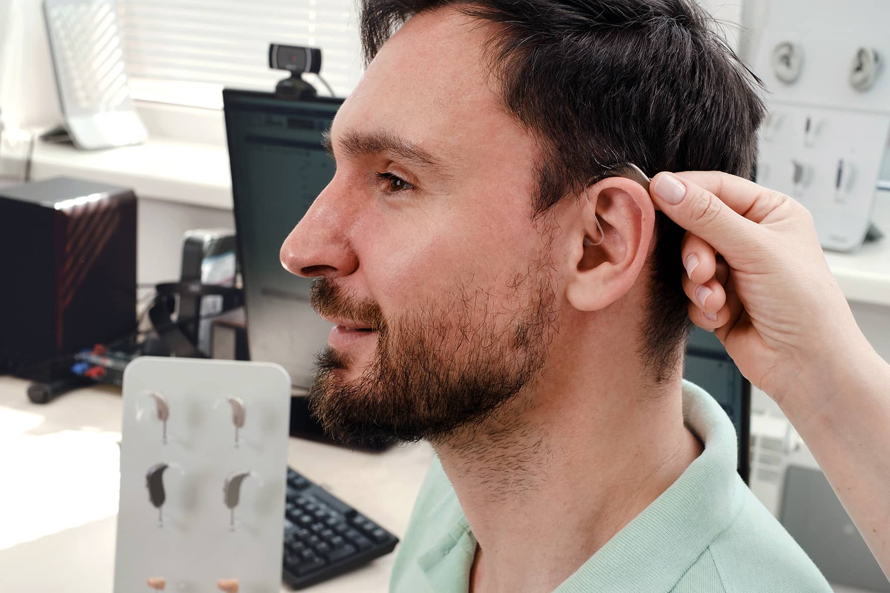 Підбір слухових апаратів дорослим
